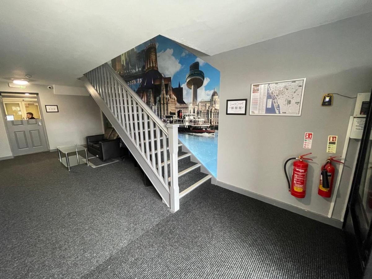 Apartment Hosted By Ryan - 1 Bedroom *